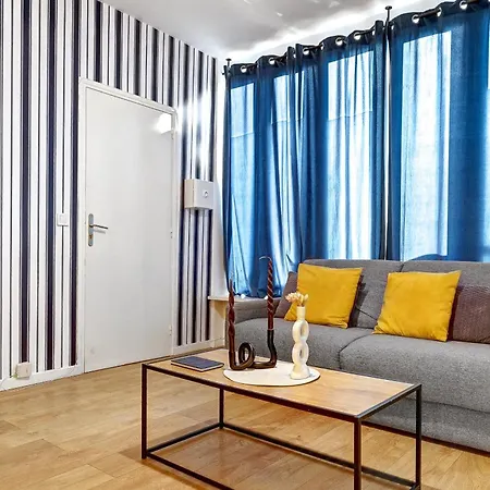 Charme Contemporain Pres De La - 4p Lejlighed *